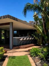 outdoorroom.jpg